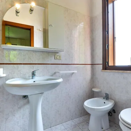 Apartment Terrazza Di Paolo By Interhome